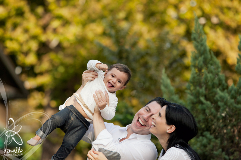 family and baby session in The Woodlands by Karelle Photography